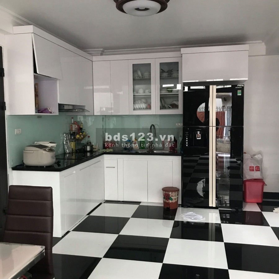 Dịch bệnh vỡ nợ cần bán bớt nhà phố Ngọc Lâm 50m2, 4 tầng giá 5.8 tỷ