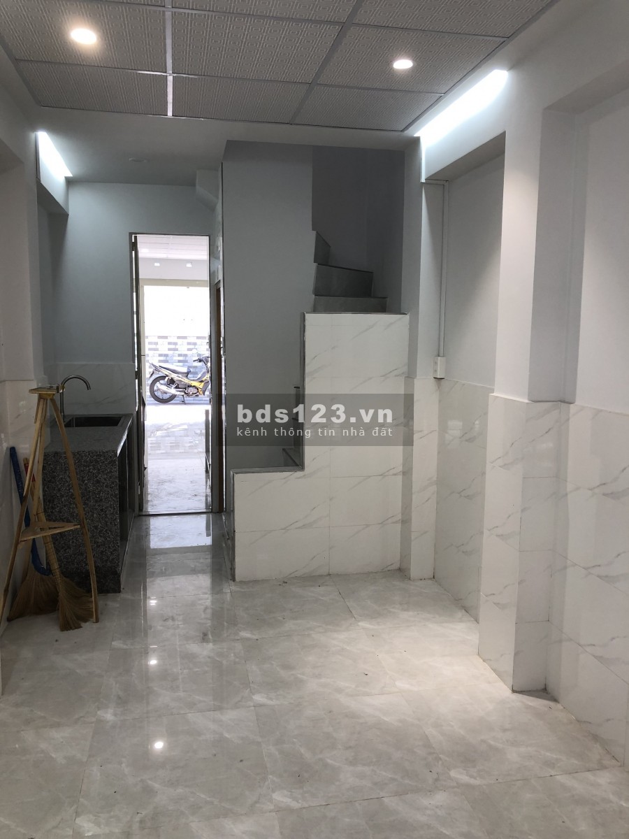 Cho thuê 30m2 666 Đường 3 Tháng 2, Quận 10, 1 trệt 1 lầu. Giá 7.5 tr/th 0908330490