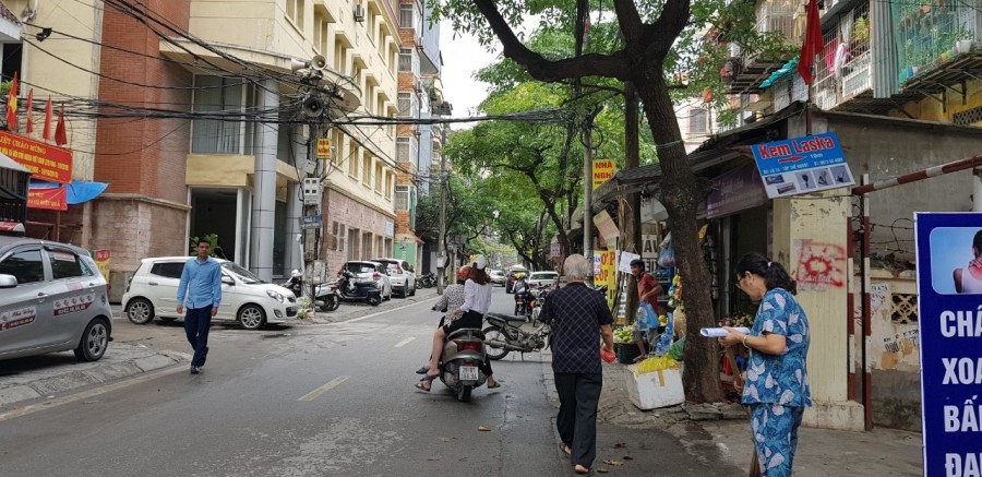 Nhà 9x12m lô góc phô Giang Văn Minh Ba Đình kinh doanh vỉa hè