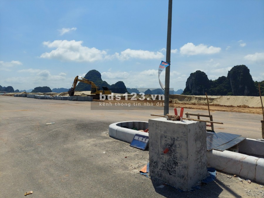 Đất nền mặt biển vịnh Bái Tử Long trung tâm Vân Đồn cửa ngõ đón đầu cao tốc, sân bay, giá chỉ từ 29-33tr/m2