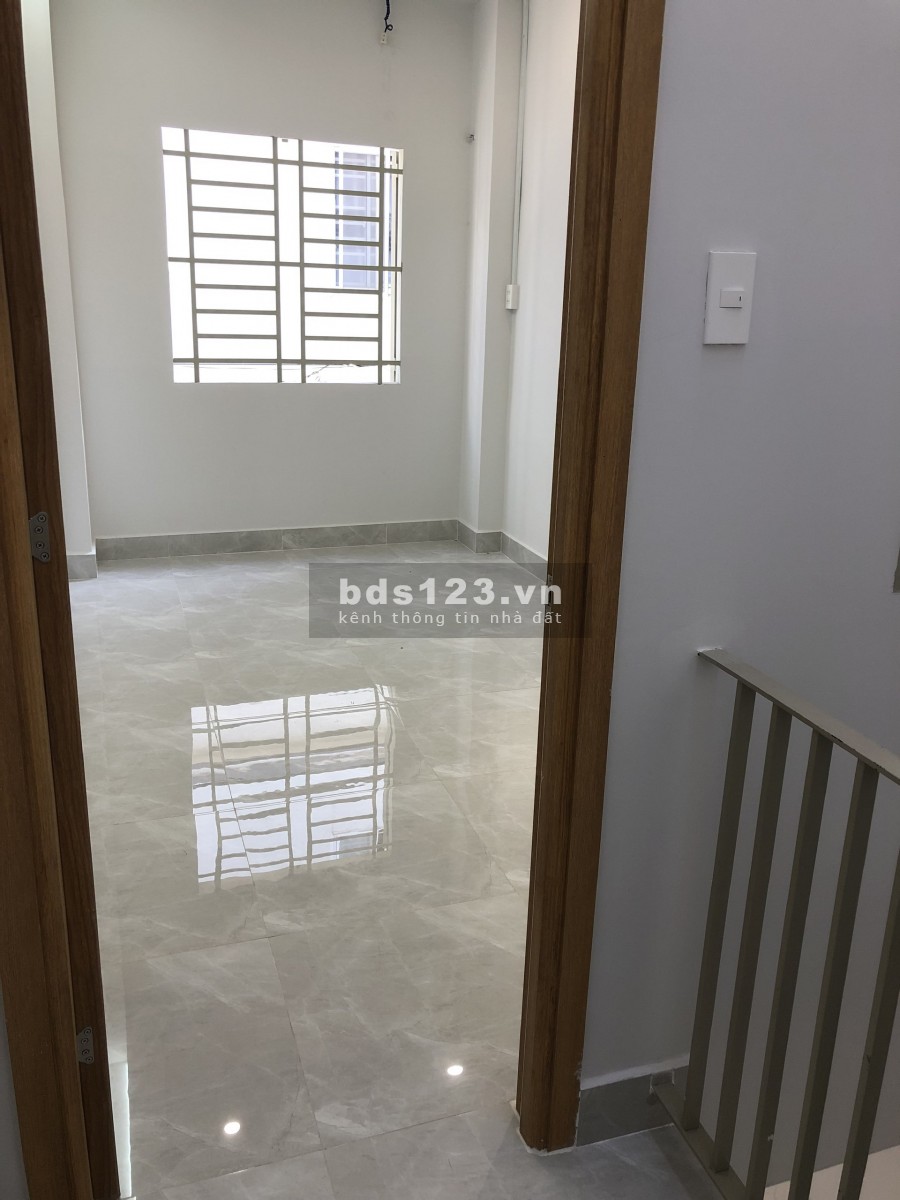 Cho thuê 30m2 666 Đường 3 Tháng 2, Quận 10, 1 trệt 1 lầu. Giá 7.5 tr/th 0908330490