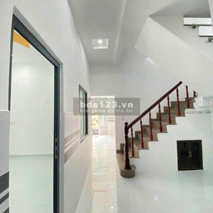 Trung tâm Bình Thạnh, dt 60m2, 2 tầng, 3 phòng ngủ, giá bán 5.7 tỷ 60m2