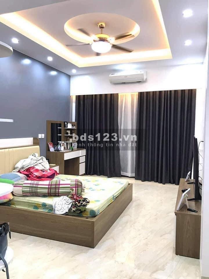Nhà 7 tầng thang máy full nội thất nhập khẩu 30 Phú Mỹ, dt 40m2 giá chỉ 6,8 tỷ, lhcc