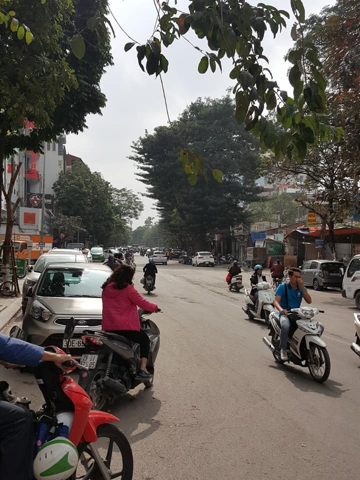 Nhà 9x12m lô góc phô Giang Văn Minh Ba Đình kinh doanh vỉa hè