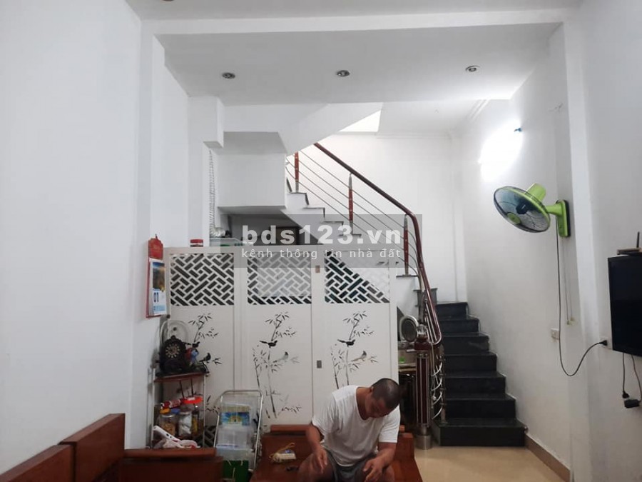 Bán nhà Thái Hà 35m2 x 4 tầng, 2 thoáng, gần ô tô. Giá hơn 3 tỷ