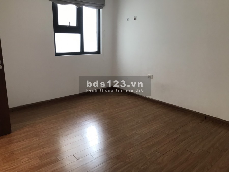 Cho thuê Chung cư Hà Nội Center Point, 3 phòng ngủ, 84m2, đồ cơ bản+, 13 triệu/tháng. LH 0377983070