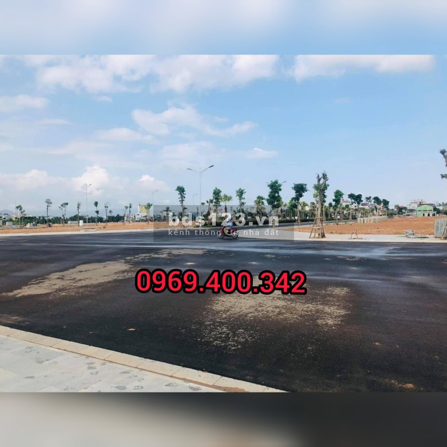 Cần sang nhượng Nhanh lô Liền kề Tháp Đồng Hồ, cơ sở hạ tầng hoàn thiện, giá thoả thuận