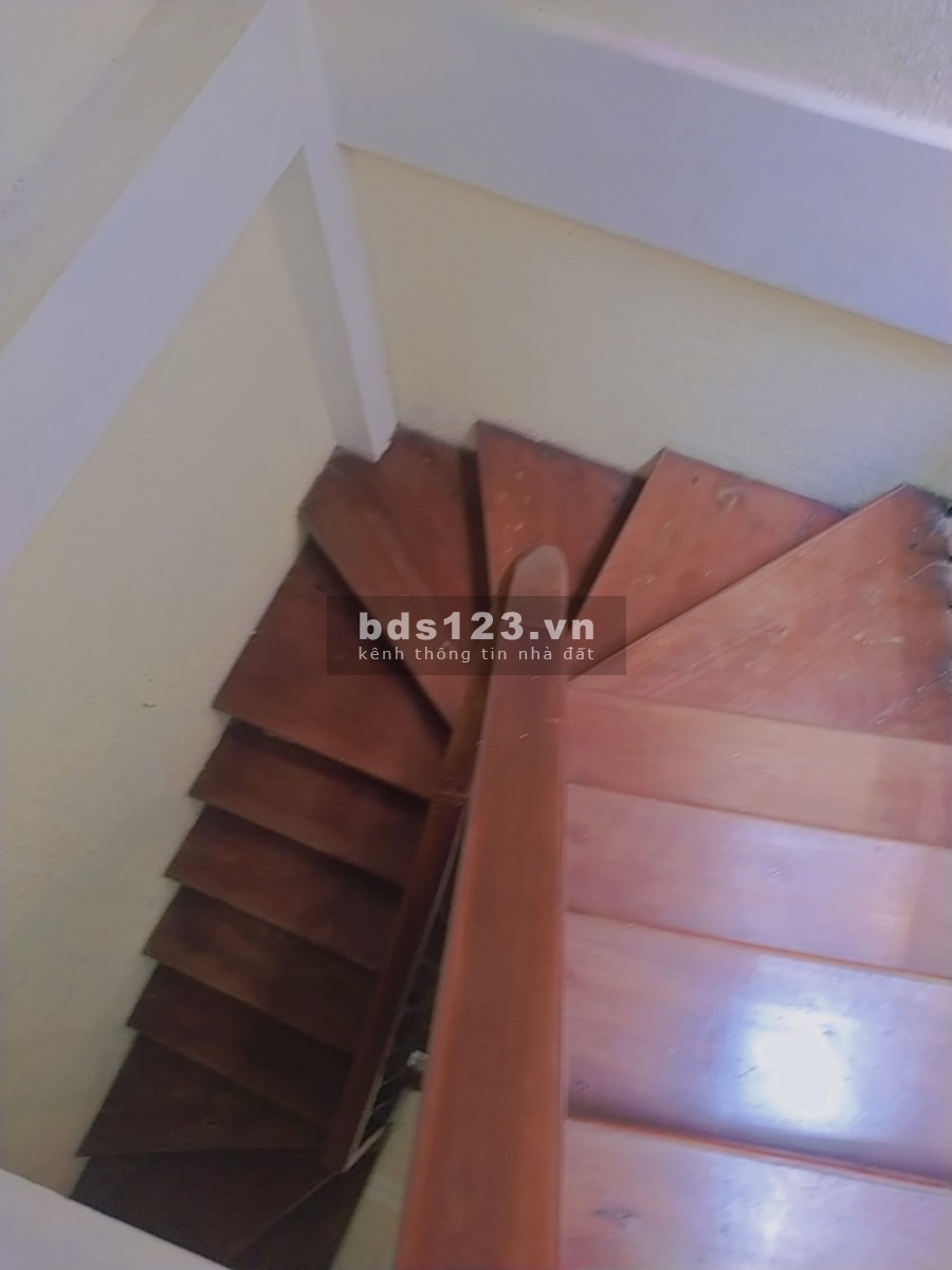 Bán nhà Phân lô TT Công An Phố Trần Cung, diện tích 40m2x5 tầng, ô tô vào nhà