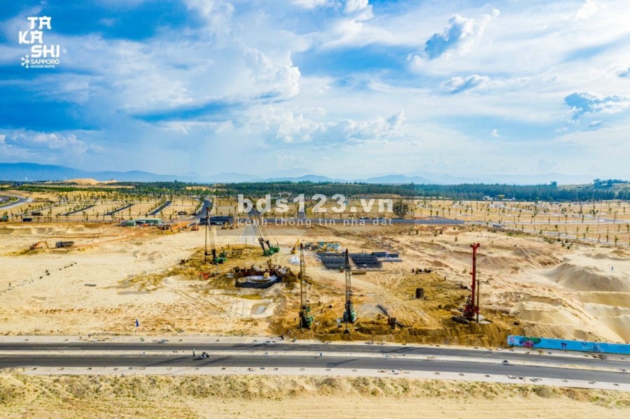Căn hộ cao cấp mặt biển sở hữu lâu dài, nằm ngay cửa ngỏ vào khu du lịch Kỳ Co Eo Gió nổi tiếng miền Trung