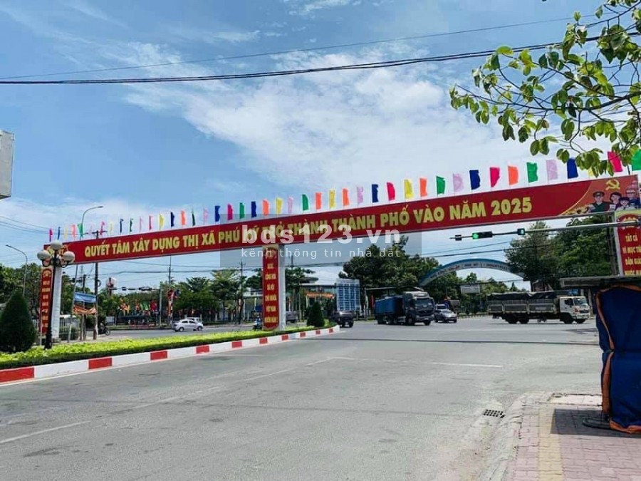 Cần Bán Gấp Đất Nền Phân Lô vị trí đẹp thổ cư 100m2 gần Núi Dinh Bà Rịa Vũng Tàu