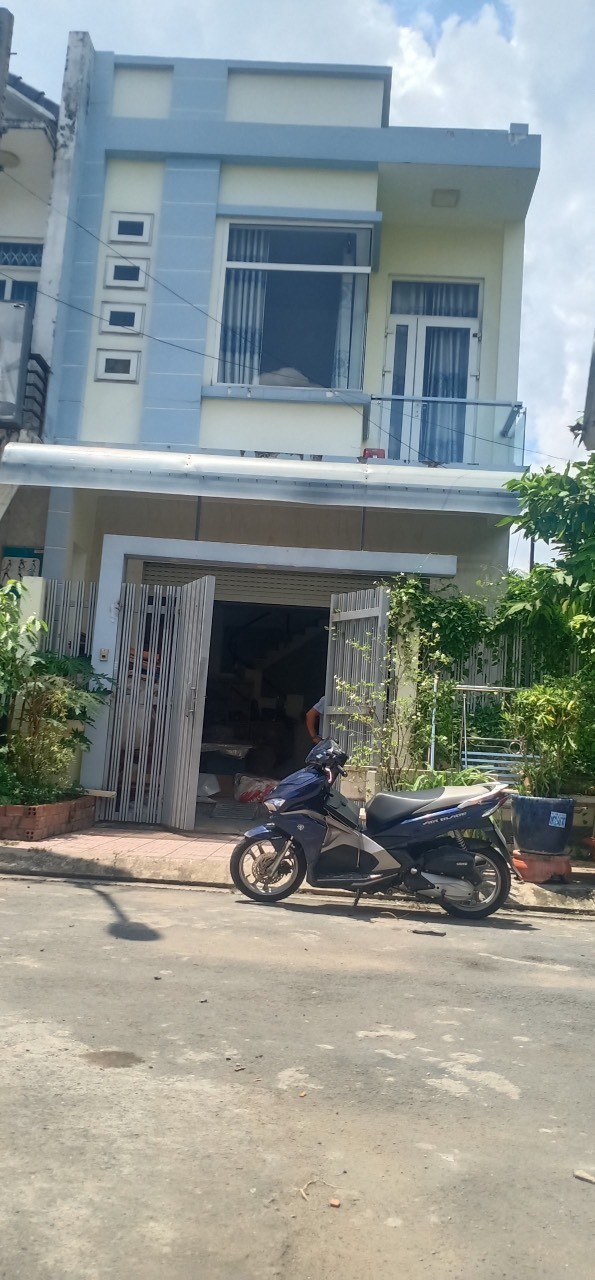 Bán nhà 93m2 hẻm ô tô tại phường Đông Hoà, Dĩ An, Bình Dương giá cực hấp dẫn
