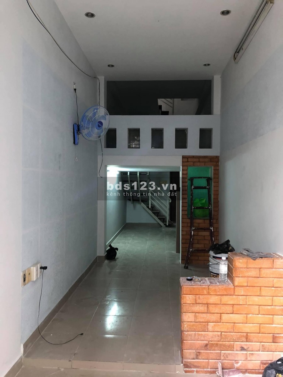 Nhà cho thuê chính chủ. Thuê nguyên căn, giao nhà ngay, giá 8 triệu/tháng