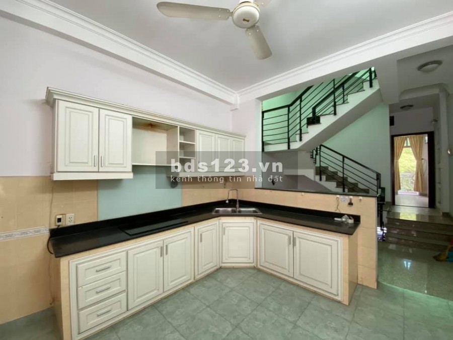Bán nhà mặt tiền Tùng Thiện Vương, Quận 8, DT 3.8x17m, giá 10.5 Tỷ TL [088-688-0910]