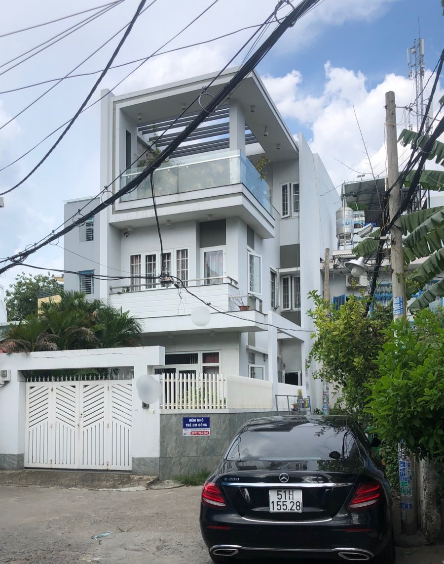 Bán nhanh nhà giá tốt căn góc 2 mt HXH Bình Thạnh ra Quận 1 chỉ 500m DT 45m2