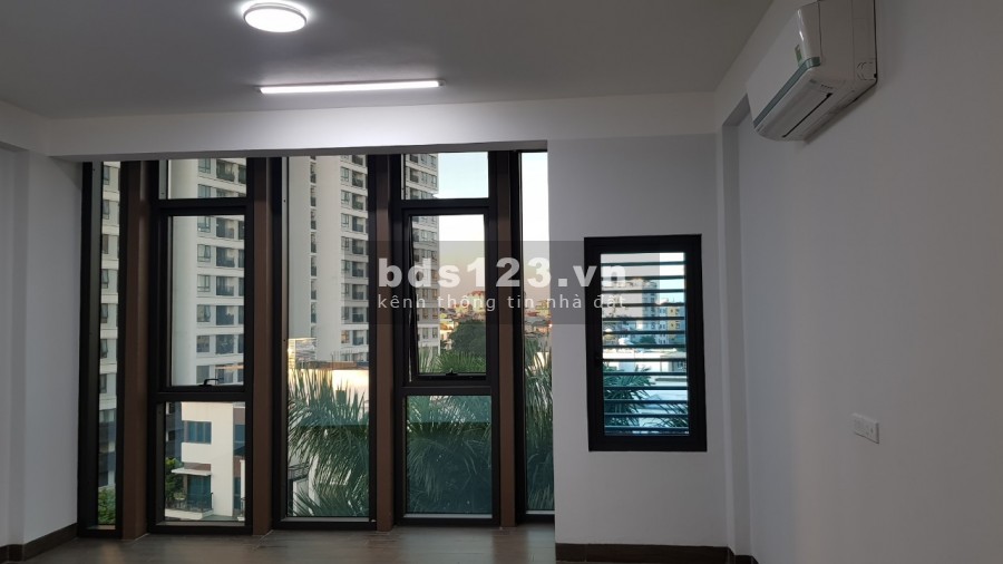 Cho thuê nhà riêng Ngoại giao đoàn: DT75mx7 tầng, có thang máy, hầm, ô tô đỗ cửa