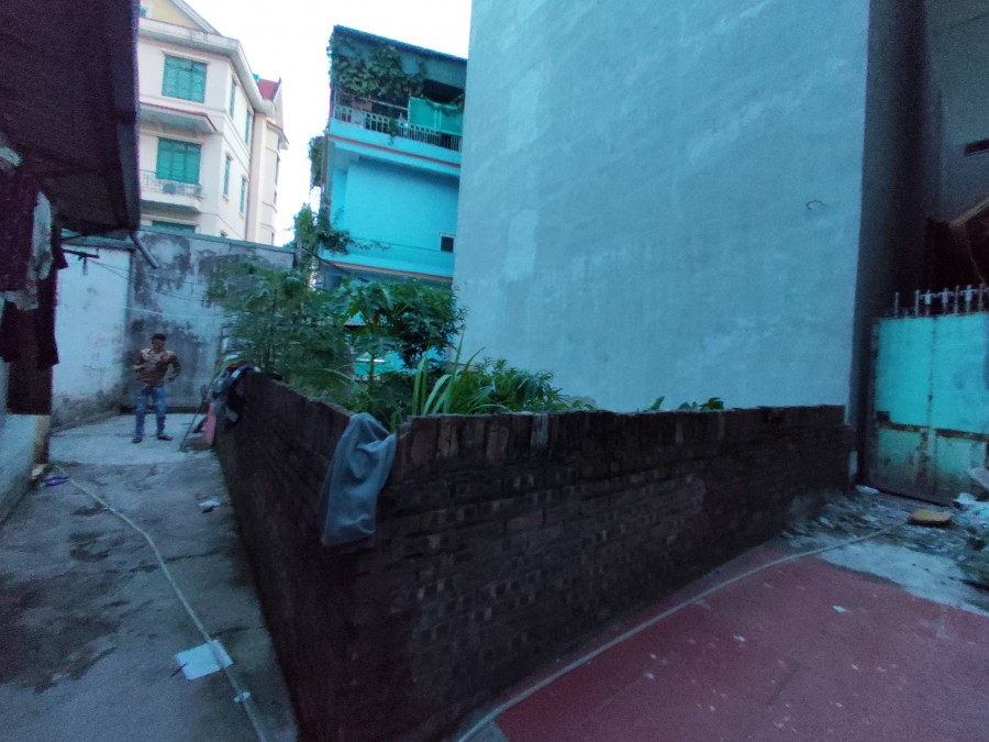 Bán đất Mỹ Đình, 57m, mặt tiền 5.5m, ba mặt thoáng, giá bán 3.4 tỷ, lhcc