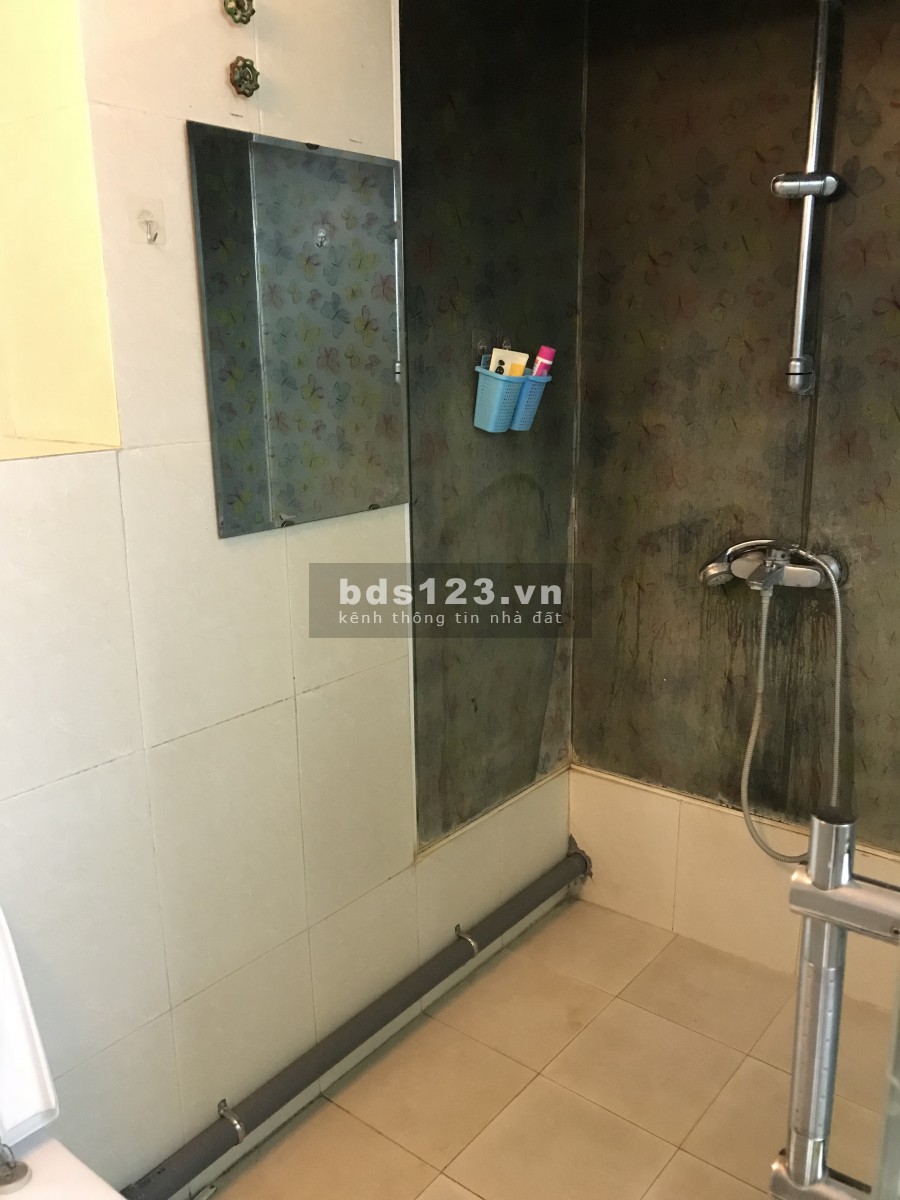 Cho thuê căn hộ tầng 3 thuộc tập thể bộ y tế, diện tích 30m2, 2 phòng, 1 bếp, 1 vệ sinh