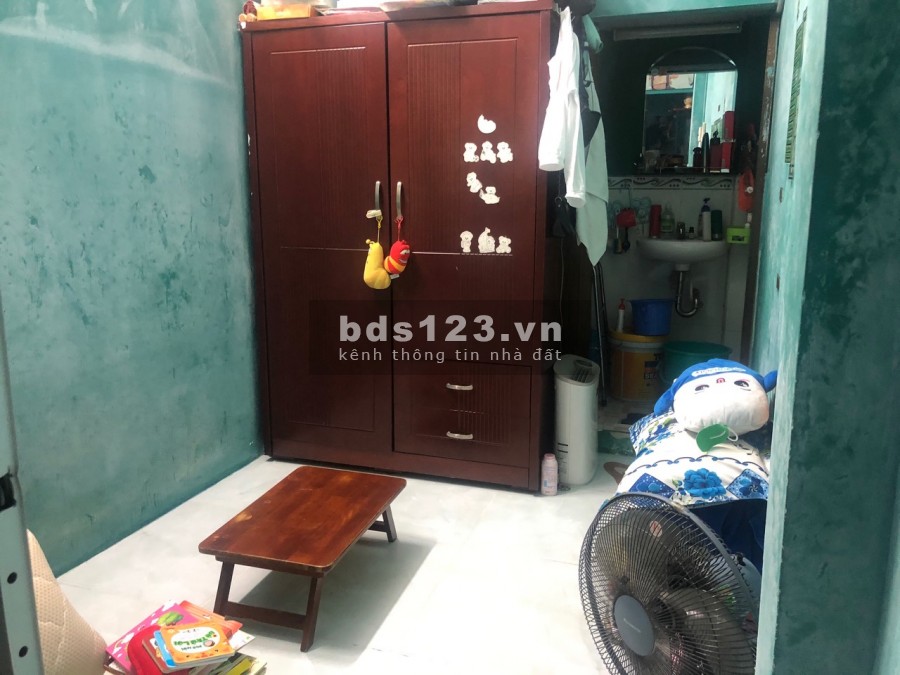 Nhà 1 trệt, 1 lầu đường Bùi Viện, hẻm 1 xẹt an ninh, khu dân cư hiện hữu Quận 1