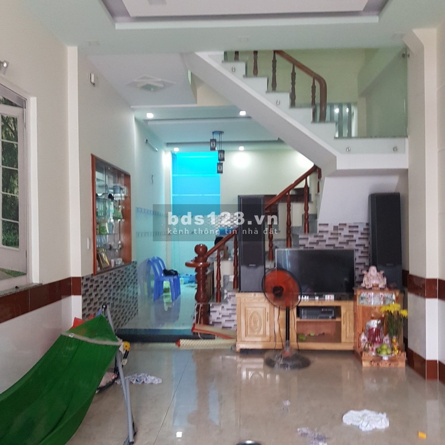 Nhà tôi đẹp cho thuê Tân Chánh Hiệp 10, Quận 12. 4×16m, 2 lầu hẻm xe hơi, lhcc