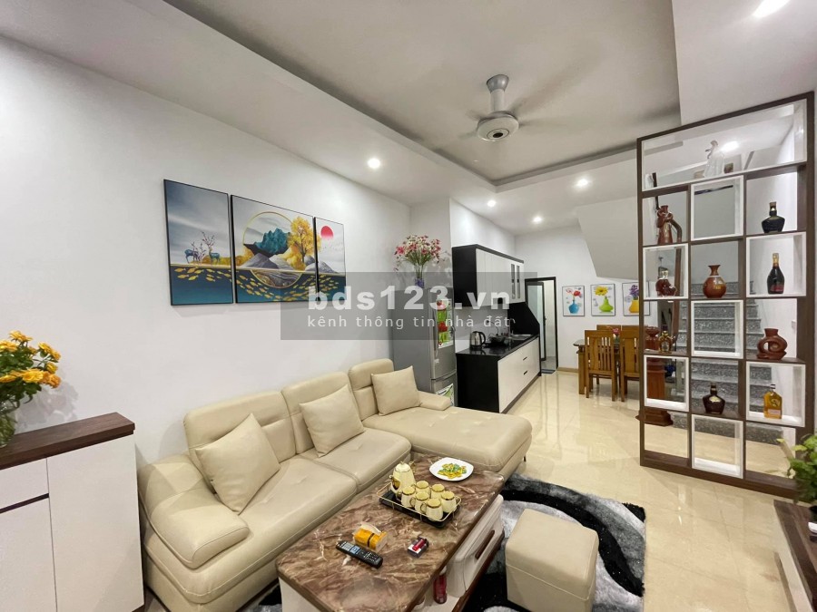 Bán nhà siêu phẩm Thanh Xuân, ngõ 211 Khương Trung, 15m ra ô tô dt 39m2, 5 tầng giá 3.65 tỷ