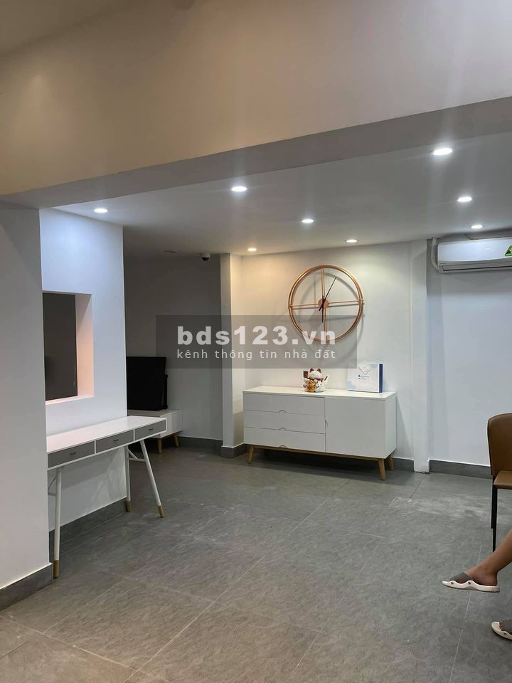 Đống Đa Yên Lãng, dt 68m2 5 tầng, mt 8m, nhà đẹp lô góc vỉa hè ô tô kinh doanh đỉnh, giá 8.3 tỷ
