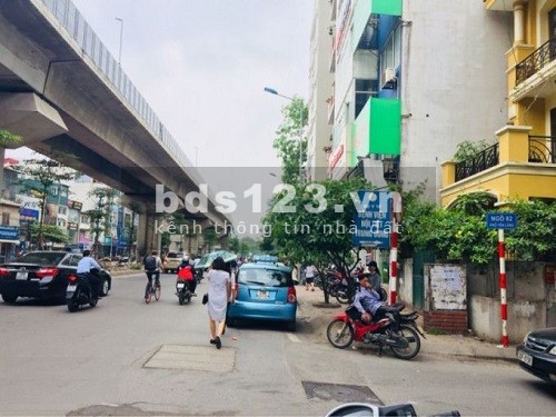 Đống Đa Yên Lãng, dt 68m2 5 tầng, mt 8m, nhà đẹp lô góc vỉa hè ô tô kinh doanh đỉnh, giá 8.3 tỷ