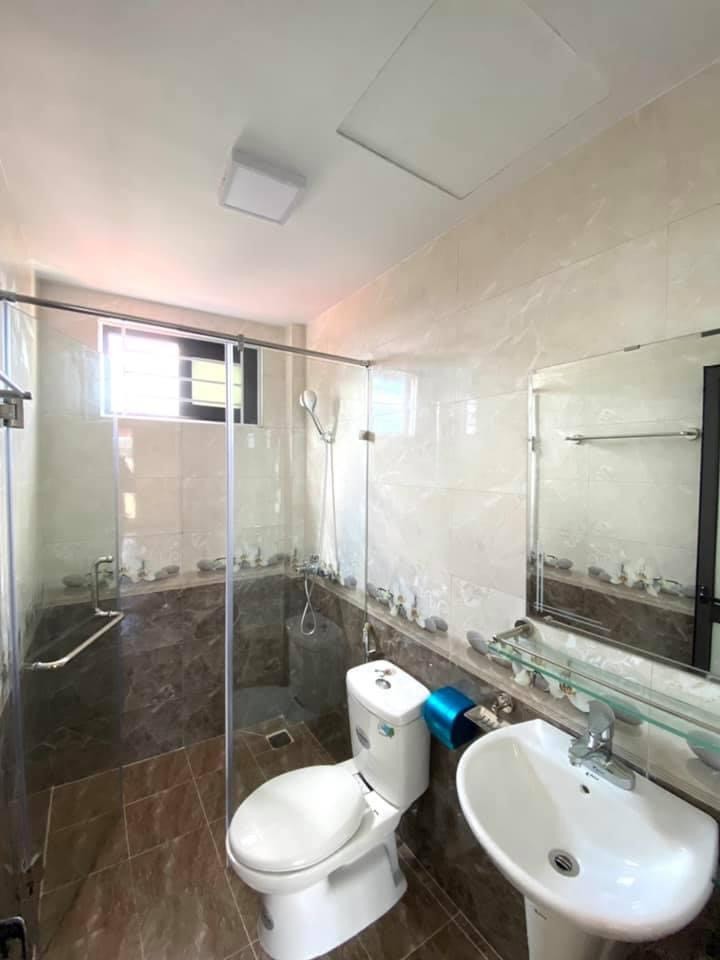 Có nhà diện tích 33m2 5 tầng Kẻ Vẽ, ô tô đỗ cửa, ô tô tránh cách 7m lh 0983753389