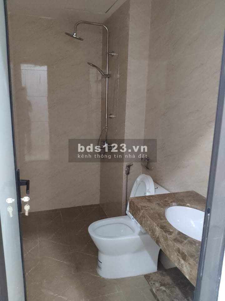 Bán nhà mặt phố Định Công kinh doanh tốt, sổ đẹp vuông đẹp, chính chủ