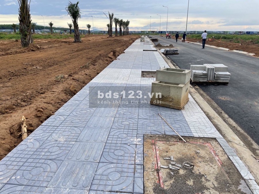 Bán Đất Long Thành giá 1,8 tỷ 100% thổ cư, sổ hồng trao tay, lhcc
