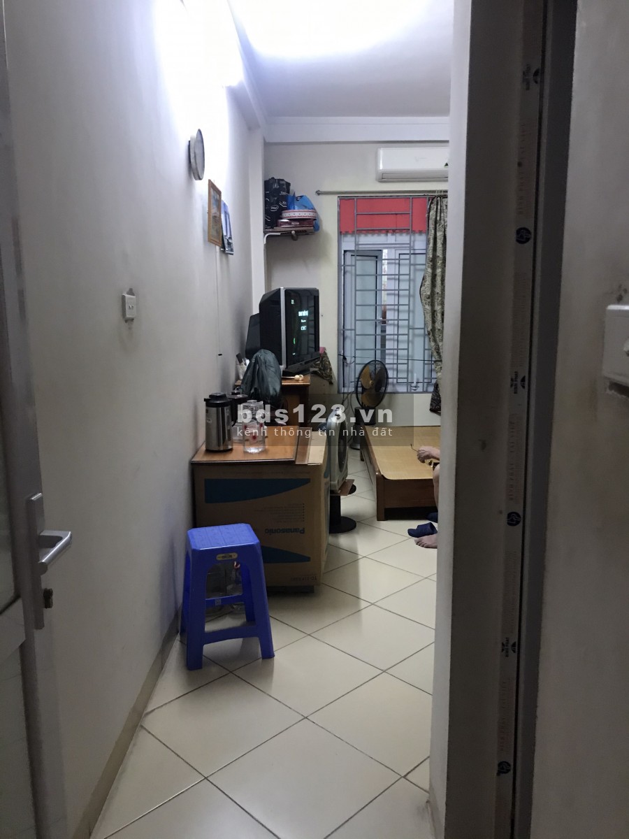Đã mua chung cư, bán nhà Thanh Lân, sau phố đúng 1 nhà, tiện ích đầy đủ, 33m2x4,5T, hơn 2tỷ.
