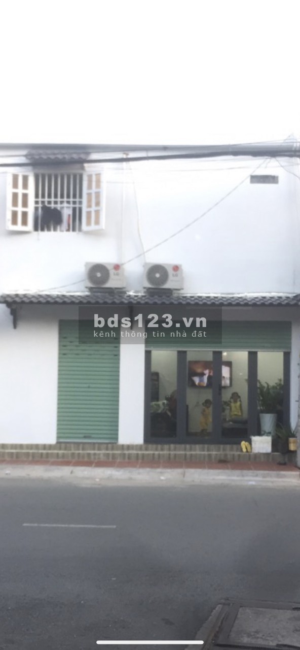 Về quê cần bán gấp nhà mặt tiền đường 12, phường Linh Tây, đối diện Căn hộ Him Lam Phú Đông