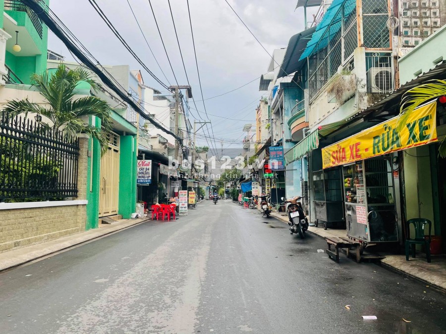 Bán đất Quận Tân Phú, khu vực an ninh sạch sẽ, giá cực ký hấp dẫn, chỉ 6 tỷ, lhcc