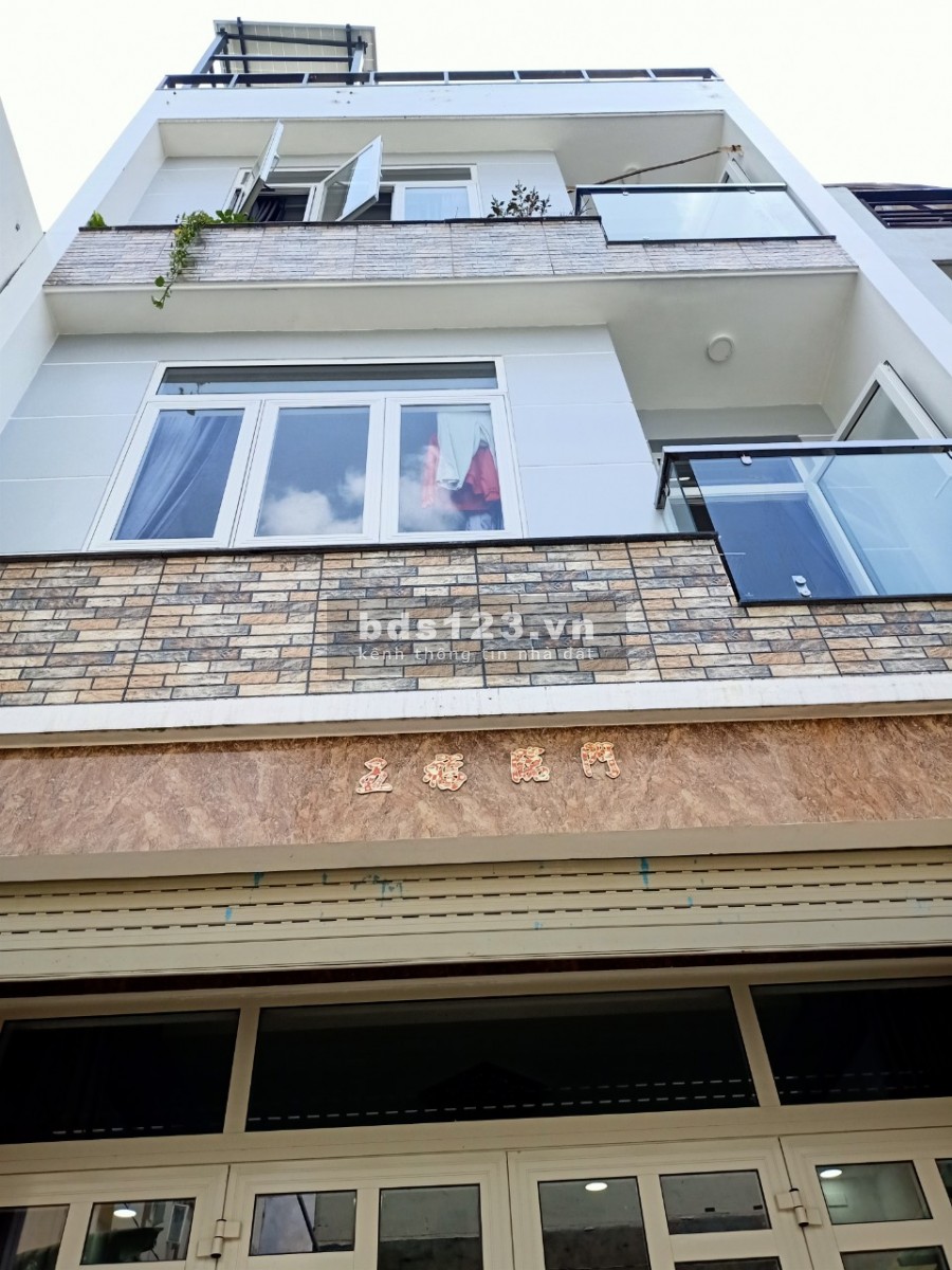 Bán nhà nguyên căn có đầy đủ thổ cư, nội thất, giá bán 6.1 tỉ, thương lượng
