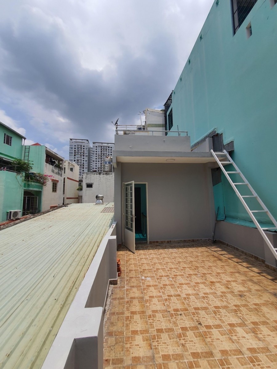 Bán nhà hxh 7 chỗ Huỳnh Văn Bánh, Phú Nhuận, dt 42m2, 3 tầng, ô tô, lh 037.6966.383