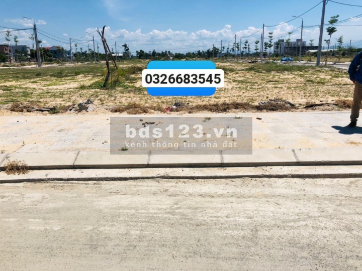 Bán đất bên cạnh trục 33m gần khu công nghiệp Điện NGọc, gần sông giá 1ty1/lô