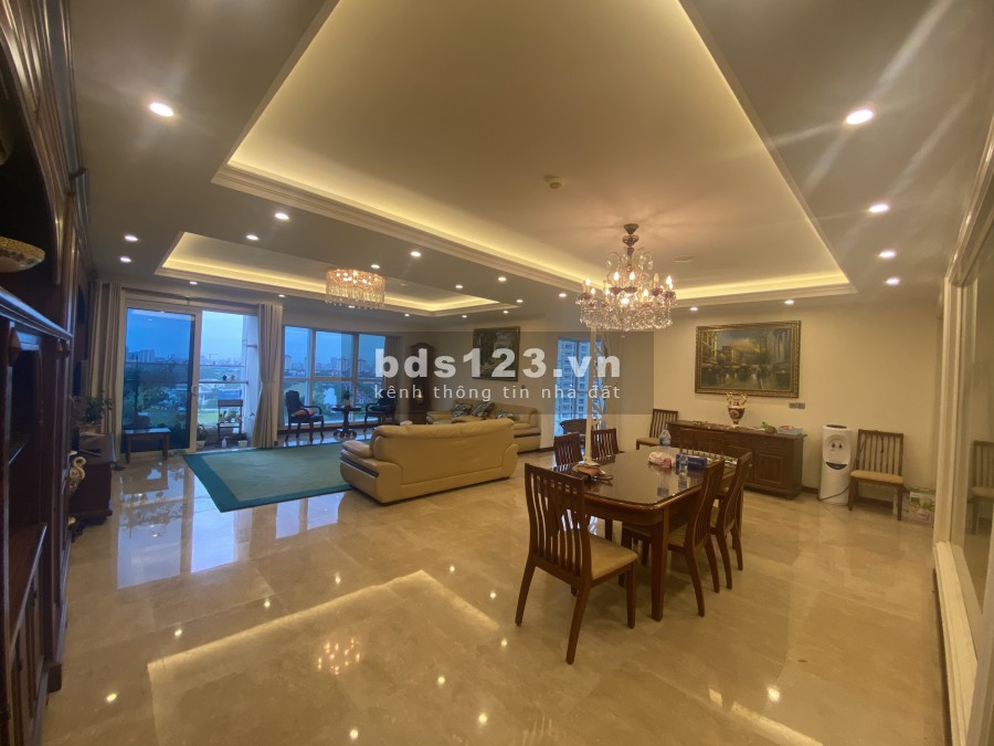 Bán Ciputra L1 267m2 4 ngủ view sân golf đẹp, full nội thất - 0974606535