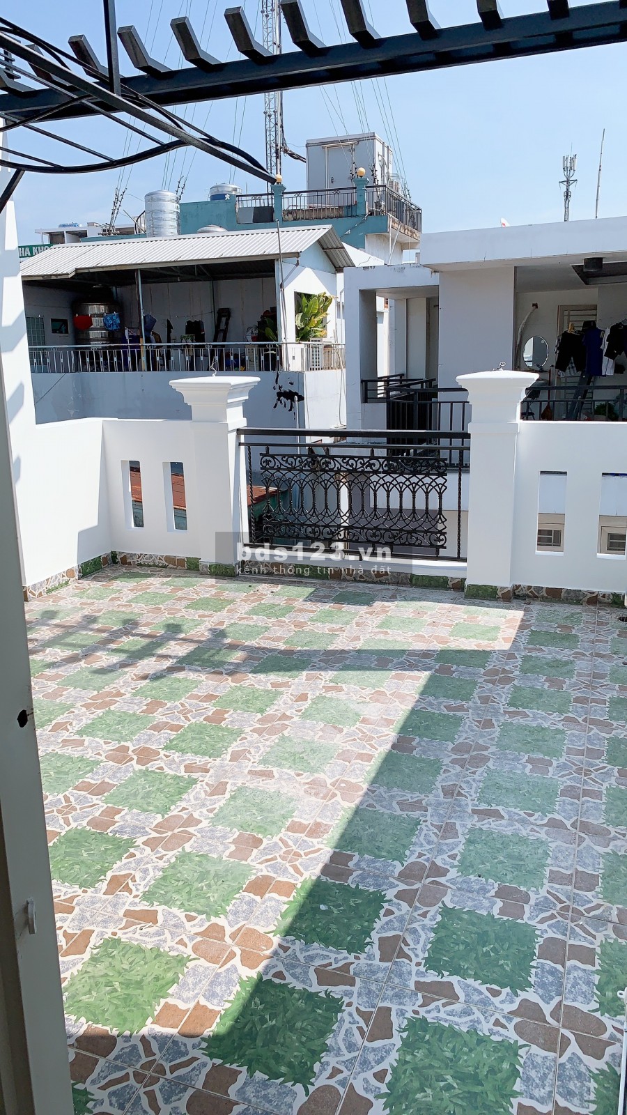 Bán nhà đường Nguyễn Kiệm đang kinh doanh căn hộ dịch vụ giá 8.3 tỷ