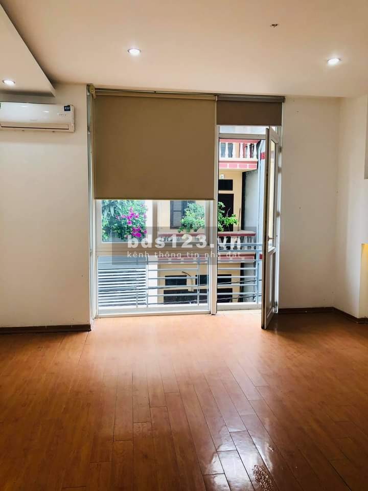 Bán Nhà Quận Cầu Giấy gara ô tô tránh, kinh doanh 65m2, 6 tầng, mt 5m, lhcc