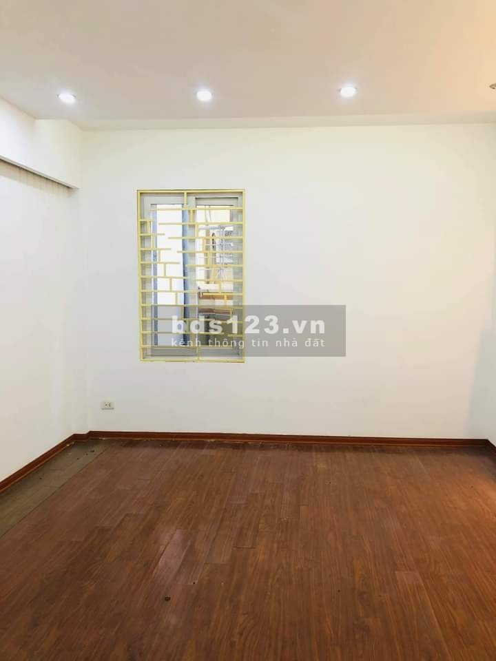 Bán Nhà Quận Cầu Giấy gara ô tô tránh, kinh doanh 65m2, 6 tầng, mt 5m, lhcc