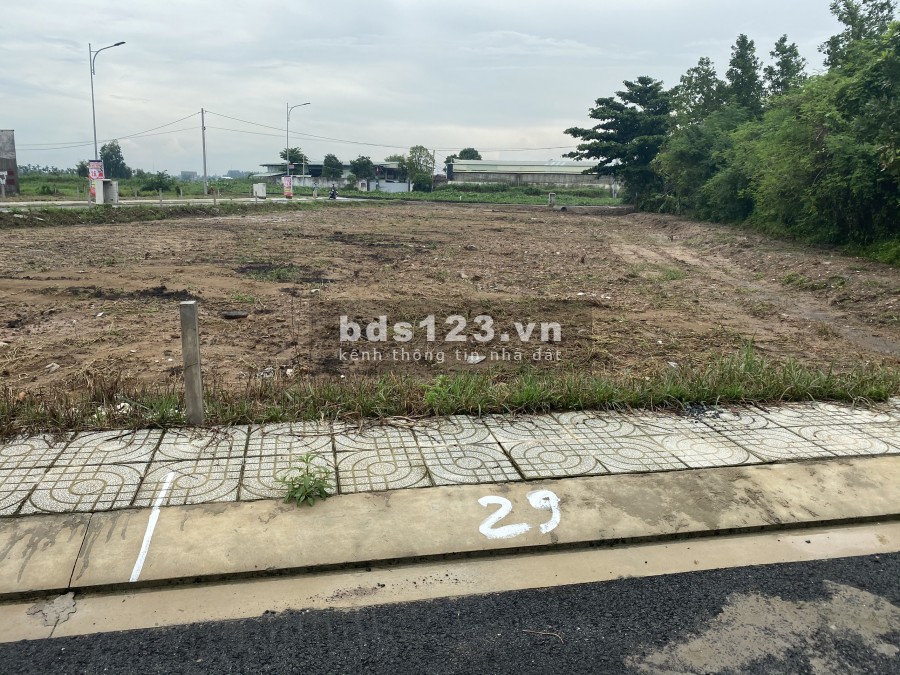 Bán đất Củ Chi giá siêu hot mùa dịch, đất 100% thổ cư, giá 1.4 tỷ, thương lượng