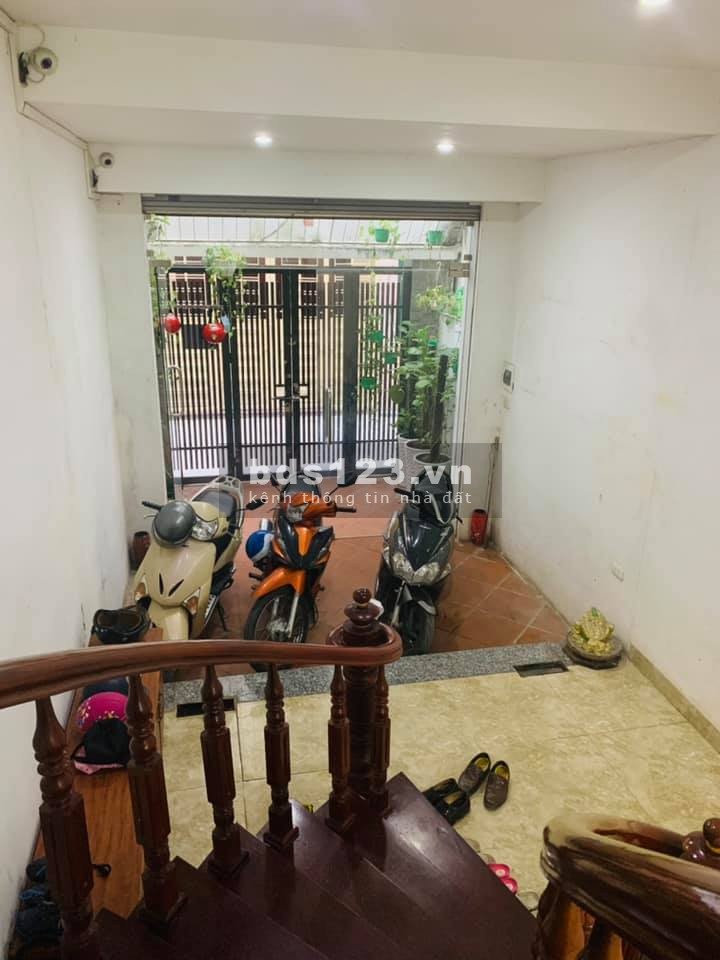 Bán nhà đẹp PL ô tô phố Thái Thịnh 52m2 x 4 tầng giá 6,6 tỷ. LH 0912442669