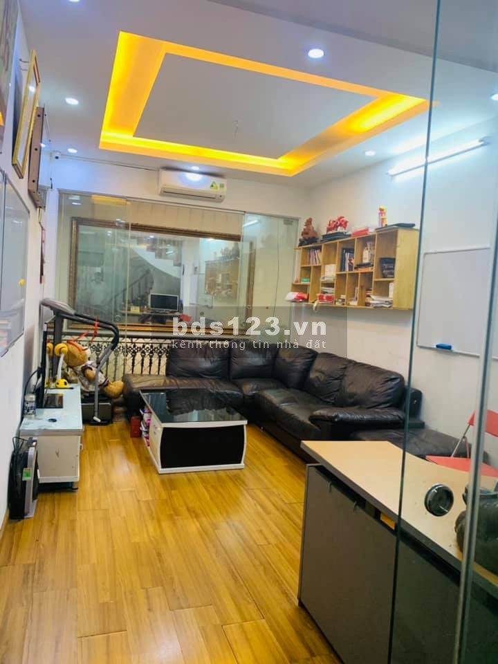 Bán nhà đẹp PL ô tô phố Thái Thịnh 52m2 x 4 tầng giá 6,6 tỷ. LH 0912442669