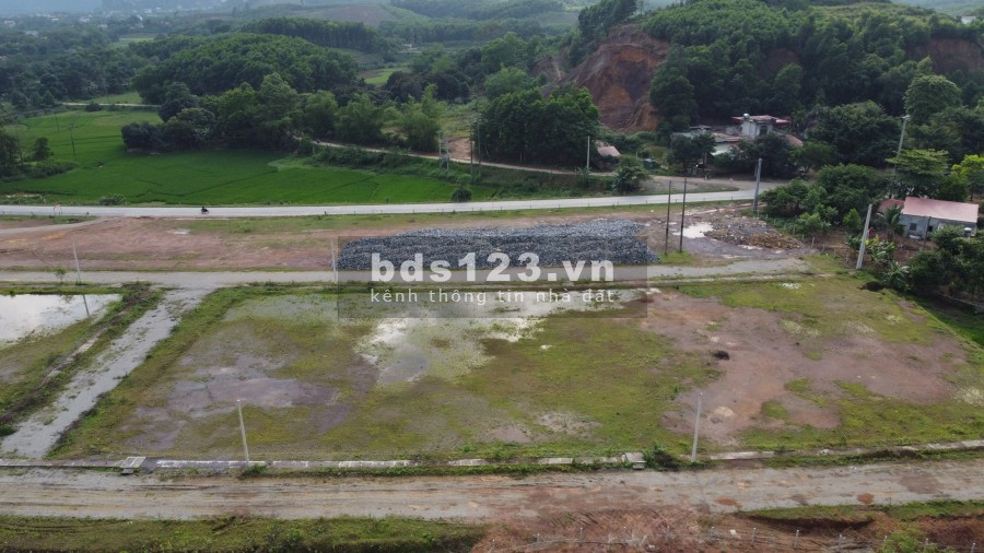 Hiện tại em còn duy nhất 2 lô đất đấu giá cần bán gấp tại LạcThủy, Hòa Bình