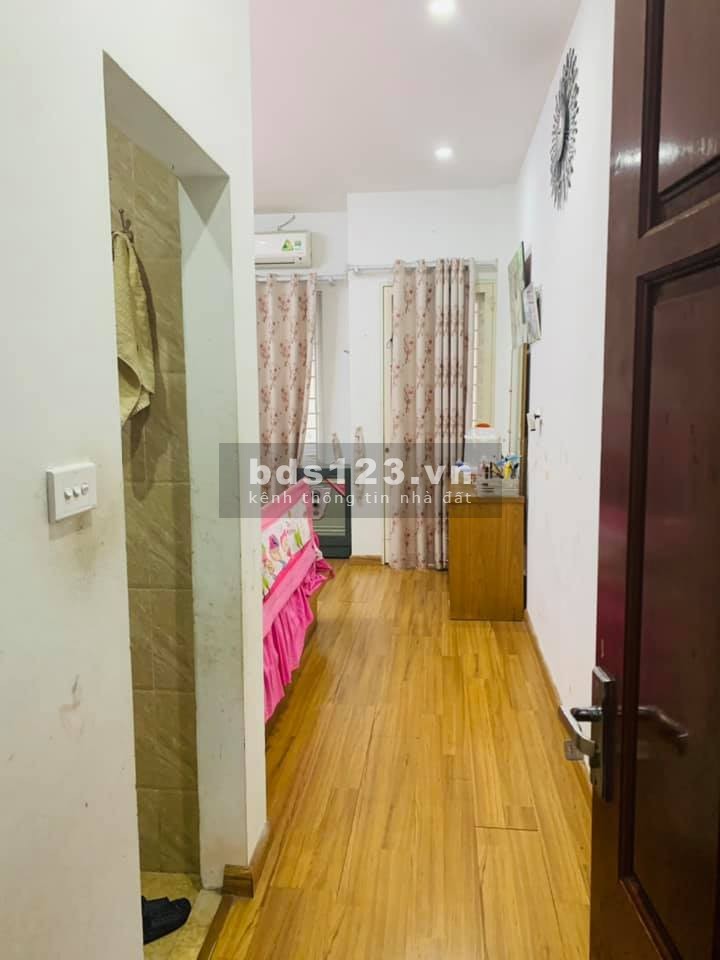 Bán nhà đẹp PL ô tô phố Thái Thịnh 52m2 x 4 tầng giá 6,6 tỷ. LH 0912442669