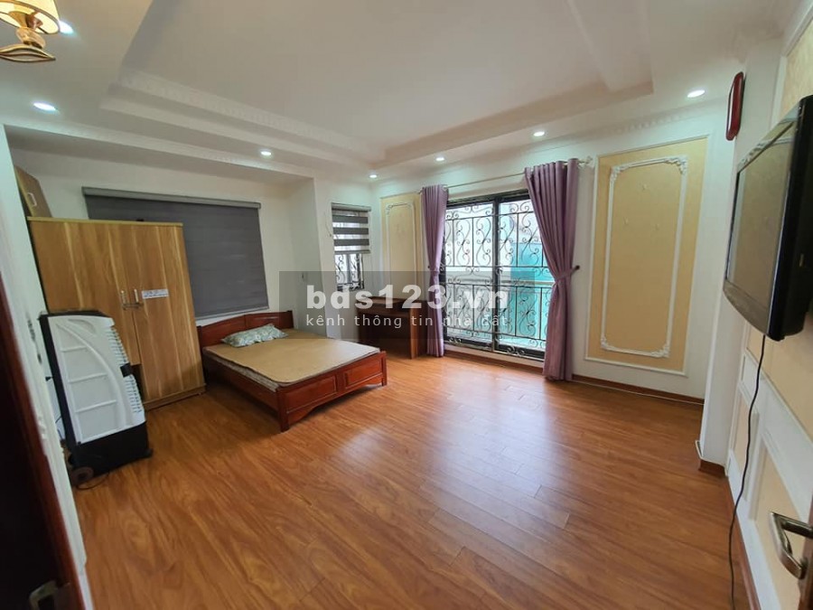 Nhà mới nguyên tem chỉ việc xách vali về ở 45m2, 5 tầng đúc, giá chỉ 2.9 tỷ