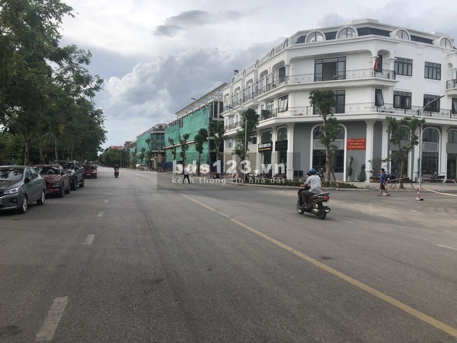 Độc quyền suất ngoại giao căn LK dãy 1.3 nằm trên đường trung tâm dự án 319 Đông Anh rộng 20,5m, giá đầu tư F0