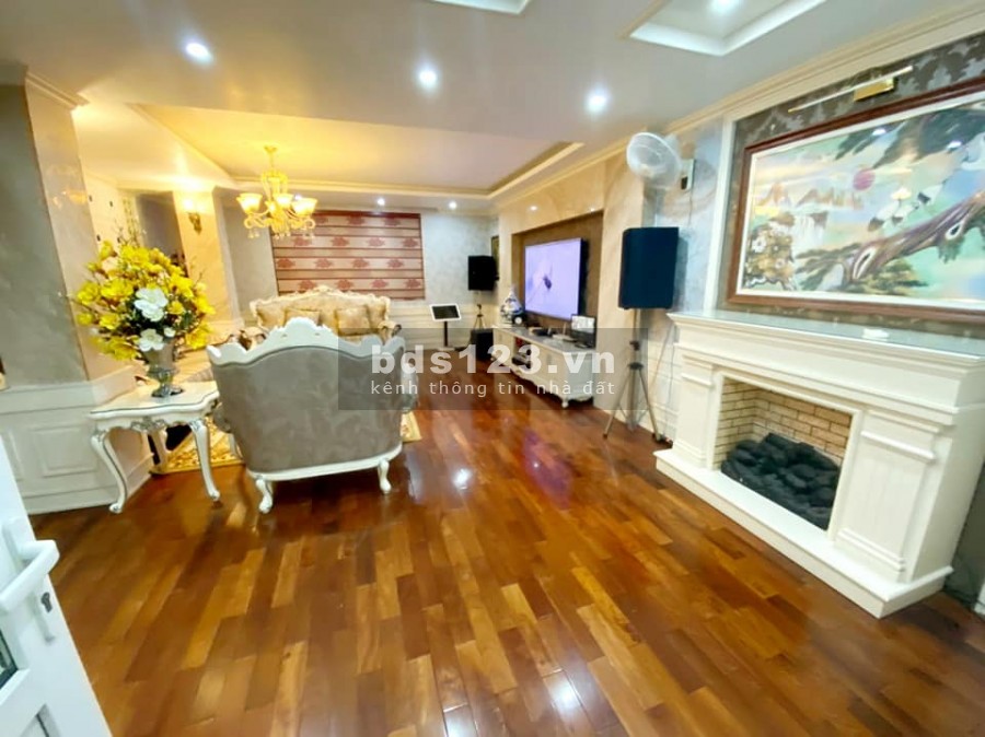 Nhà Mặt phố Đình Đông, 4 tầng siêu đẹp giá 8,3 tỷ Nội thất ngoại nhập, thiết kế tinh tế
