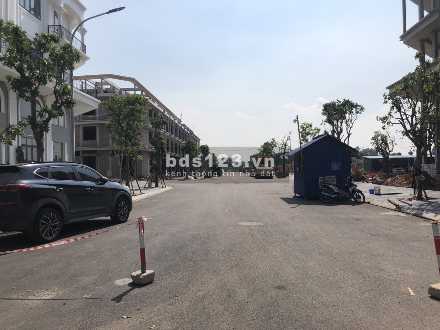 Độc quyền suất ngoại giao căn LK dãy 1.3 nằm trên đường trung tâm dự án 319 Đông Anh rộng 20,5m, giá đầu tư F0