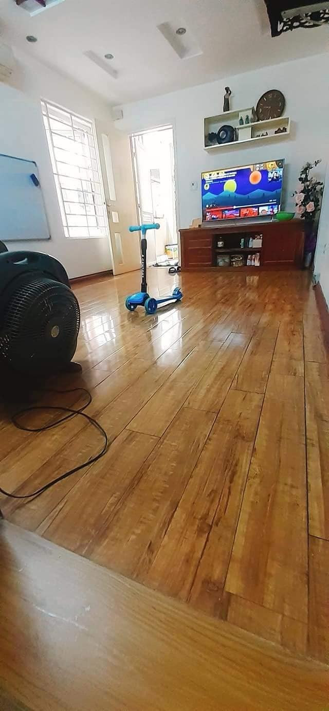 Bán căn hộ 183 Hoàng Văn Thái, Thanh Xuân, dt 65m2, tầng 1, ô tô đỗ, giá 1.5 tỷ, lh 0374071037