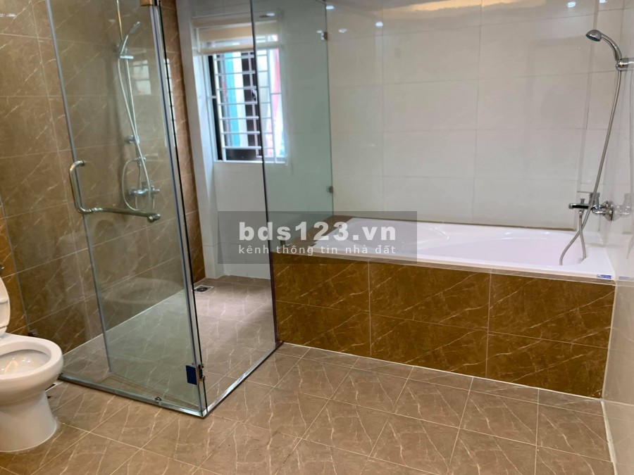 Siêu Phẩm 190 Hoàng Mai, ô tô đỗ cửa, diện tích rộng, nhà mới DT 50 m2 nhỉnh 4 tỷ